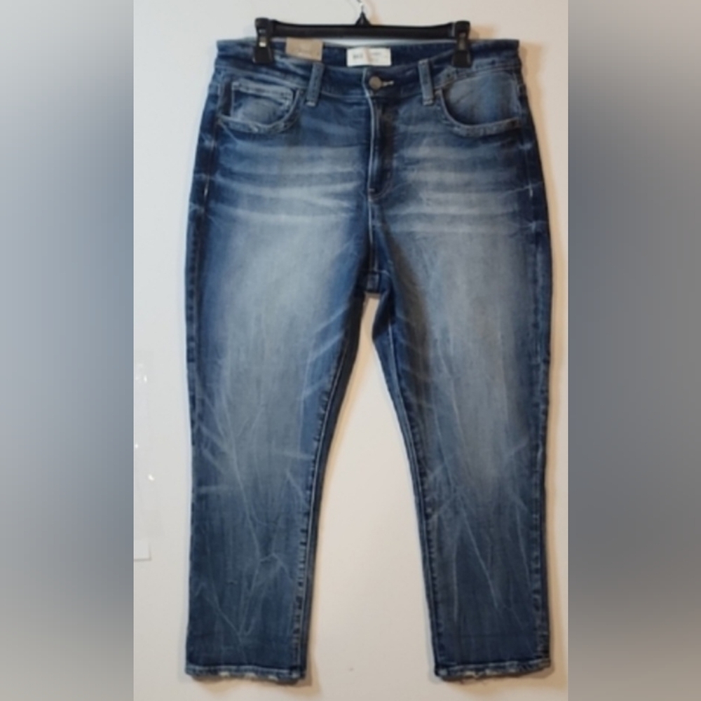 BKE Gabby Curvy High Rise Cropped Jeans NWT Size 30